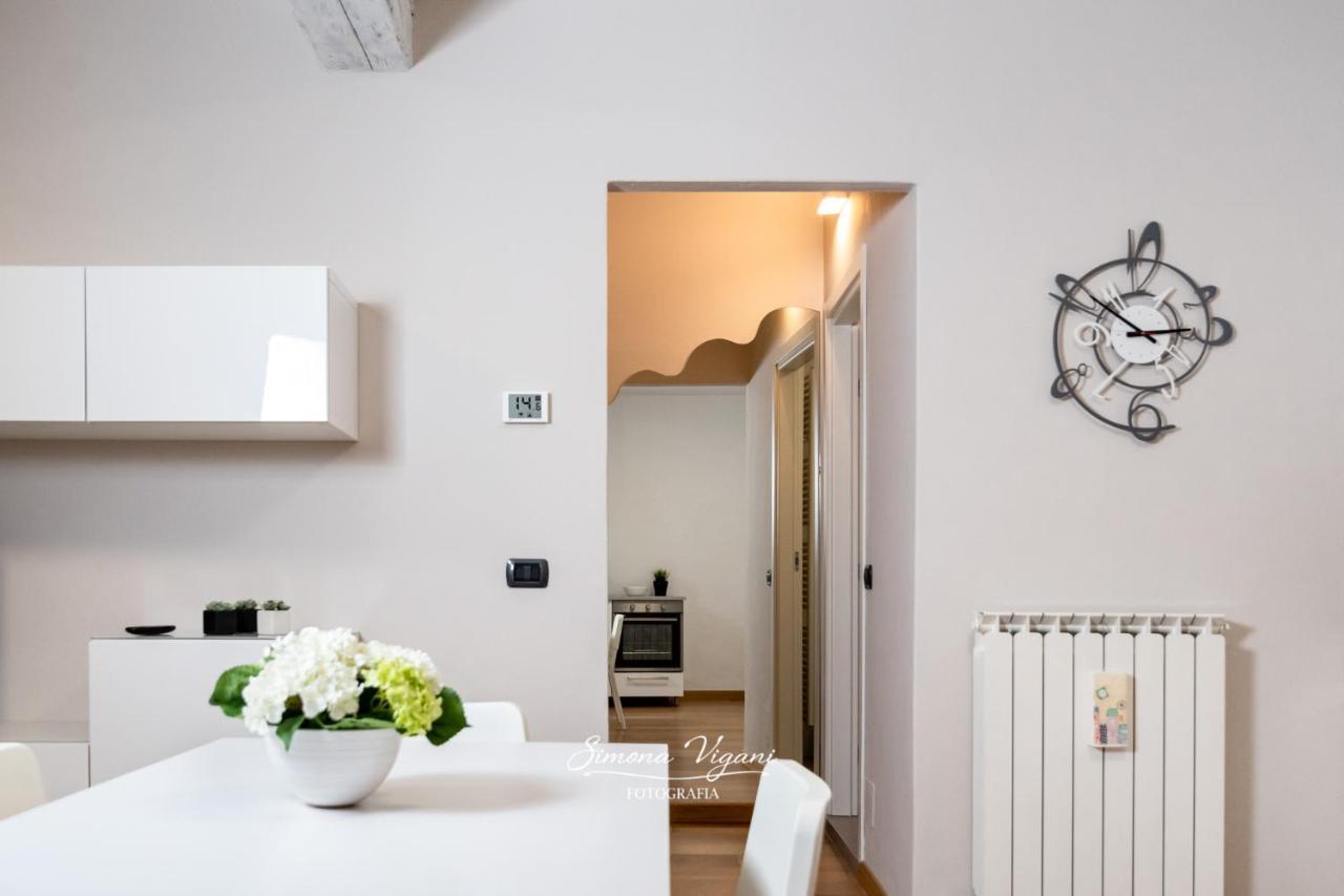 Feel At Home - Nel Cuore Di Lovere Luaran gambar