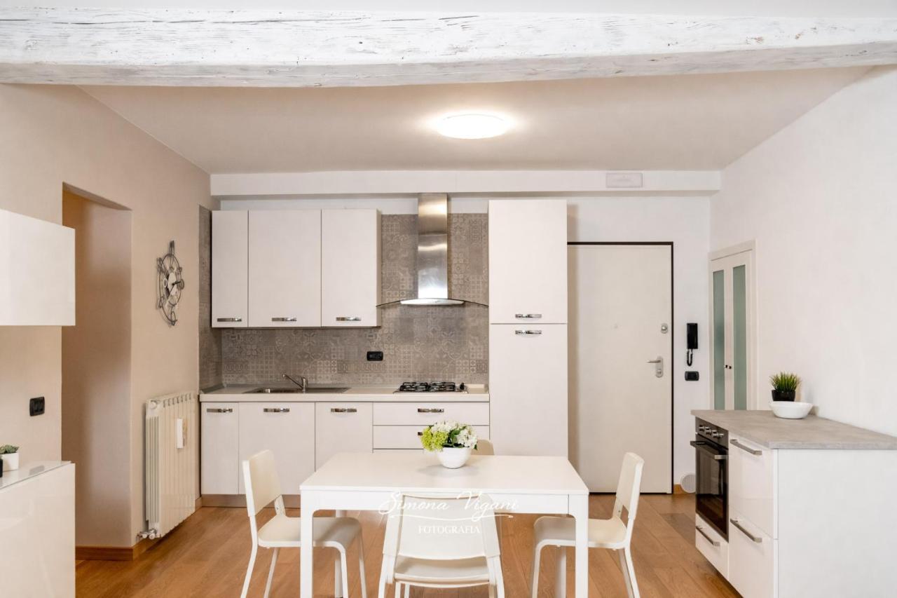 Feel At Home - Nel Cuore Di Lovere Luaran gambar